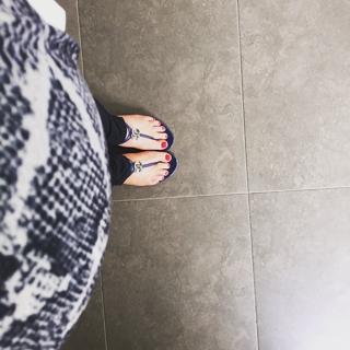 Helen Flanagan feet photo thumbnail