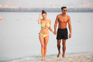Helen Flanagan feet photo thumbnail