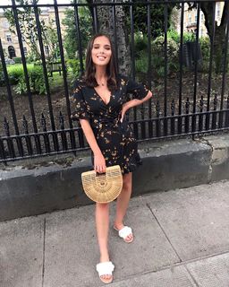 Helen Flanagan feet photo thumbnail