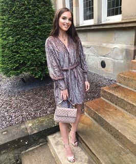Helen Flanagan feet photo thumbnail