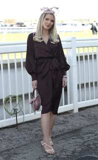 Helen Flanagan feet photo thumbnail