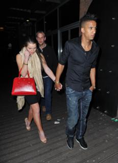 Helen Flanagan feet photo thumbnail