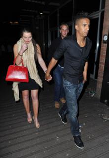 Helen Flanagan feet photo thumbnail