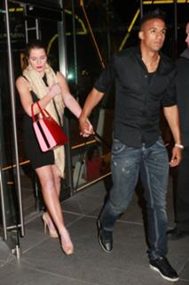 Helen Flanagan feet photo thumbnail