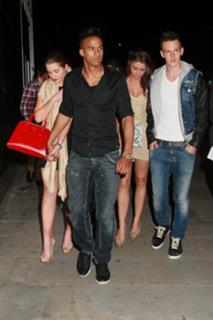 Helen Flanagan feet photo thumbnail