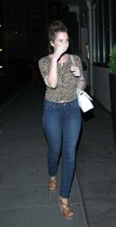 Helen Flanagan feet photo thumbnail