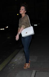 Helen Flanagan feet photo thumbnail