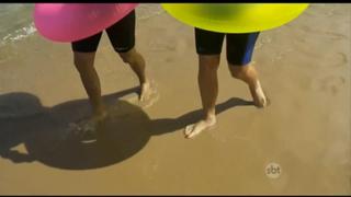 Helen Ganzarolli feet photo thumbnail