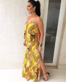 Helen Ganzarolli feet photo thumbnail