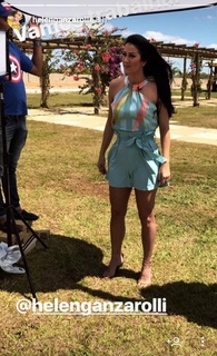 Helen Ganzarolli feet photo thumbnail