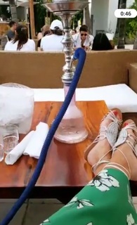 Helen Ganzarolli feet photo thumbnail