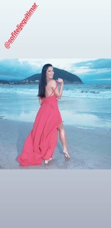 Helen Ganzarolli feet photo thumbnail