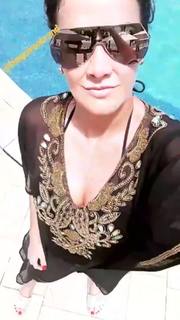 Helen Ganzarolli feet photo thumbnail