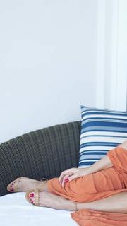 Helen Ganzarolli feet photo thumbnail