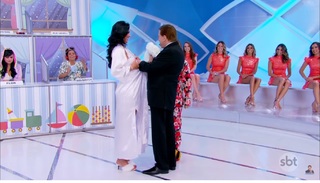 Helen Ganzarolli feet photo thumbnail