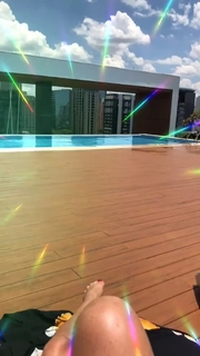 Helen Ganzarolli feet photo thumbnail