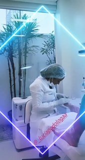 Helen Ganzarolli feet photo thumbnail