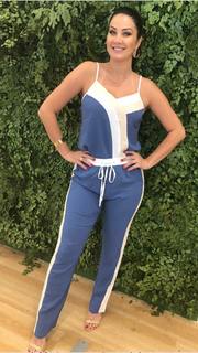 Helen Ganzarolli feet photo thumbnail