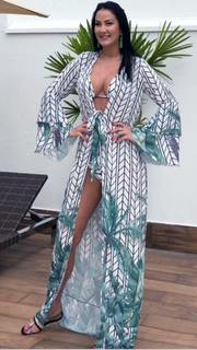 Helen Ganzarolli feet photo thumbnail