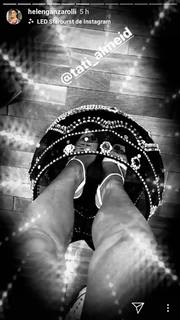 Helen Ganzarolli feet photo thumbnail