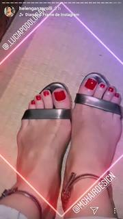 Helen Ganzarolli feet photo thumbnail