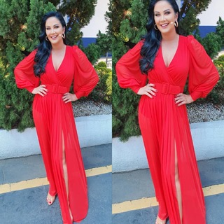 Helen Ganzarolli feet photo thumbnail