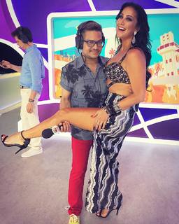 Helen Ganzarolli feet photo thumbnail