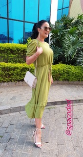 Helen Ganzarolli feet photo thumbnail