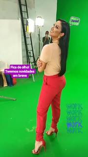 Helen Ganzarolli feet photo thumbnail