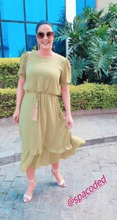 Helen Ganzarolli feet photo thumbnail