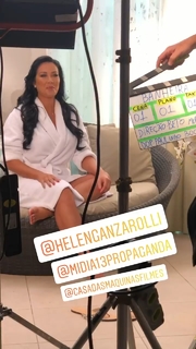 Helen Ganzarolli feet photo thumbnail