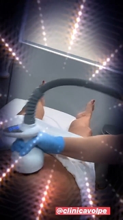 Helen Ganzarolli feet photo thumbnail