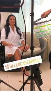 Helen Ganzarolli feet photo thumbnail