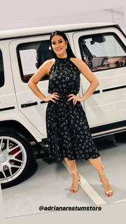 Helen Ganzarolli feet photo thumbnail