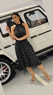 Helen Ganzarolli feet photo thumbnail