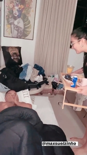 Helen Ganzarolli feet photo thumbnail