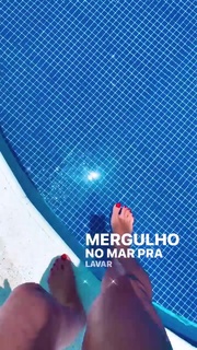 Helen Ganzarolli feet photo thumbnail