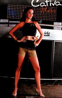 Helen Ganzarolli feet photo thumbnail