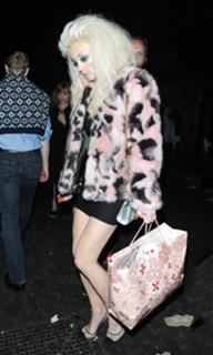 Helen George feet photo 11