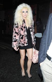 Helen George feet photo 10