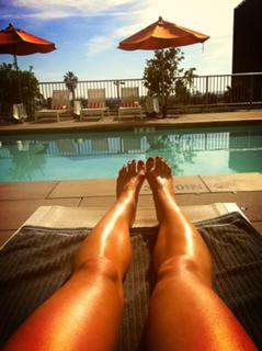 Helen George feet photo 5
