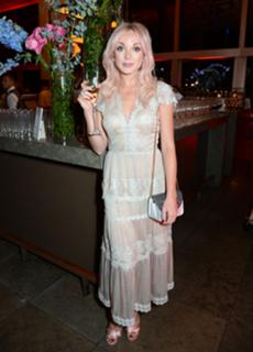 Helen George feet photo 2