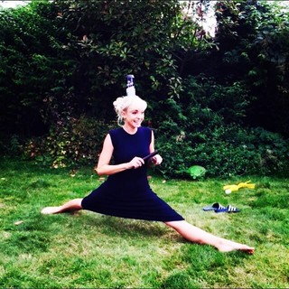 Helen George feet photo 8