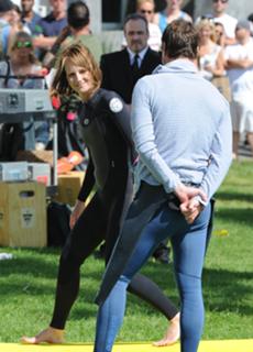Helen Hunt feet photo thumbnail
