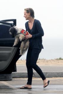Helen Hunt feet photo thumbnail