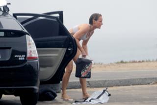 Helen Hunt feet photo thumbnail