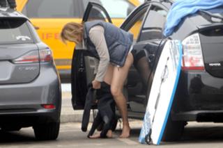 Helen Hunt feet photo thumbnail