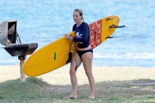 Helen Hunt feet photo thumbnail