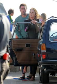 Helen Hunt feet photo thumbnail