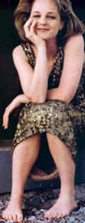 Helen Hunt feet photo thumbnail